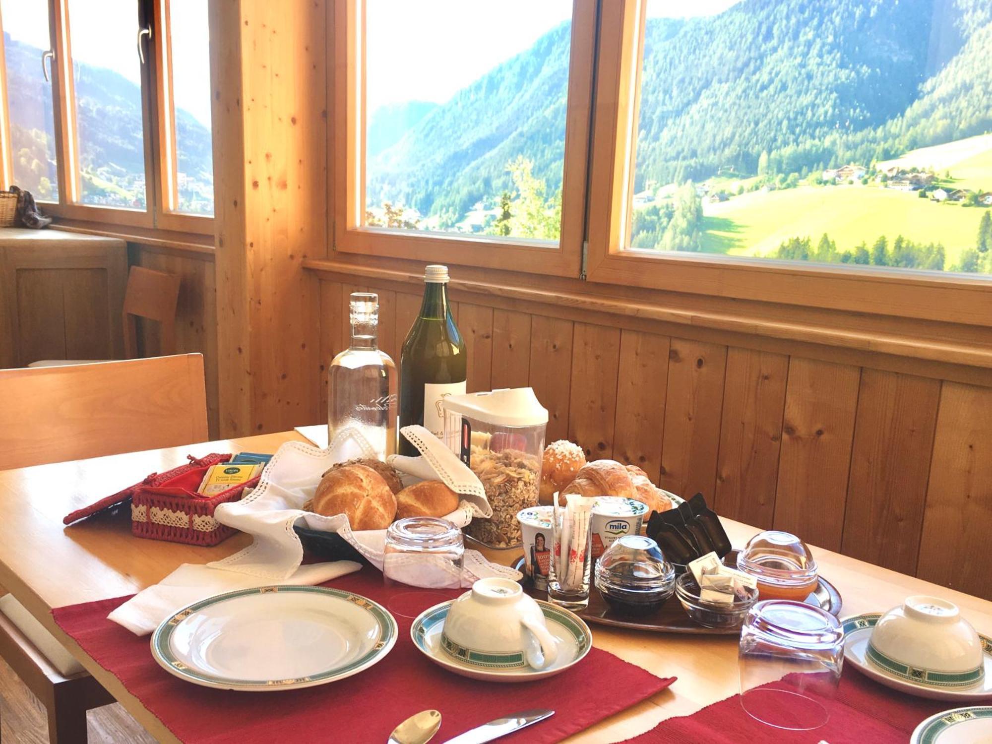Lavi Val Gardena Bed & Breakfast *